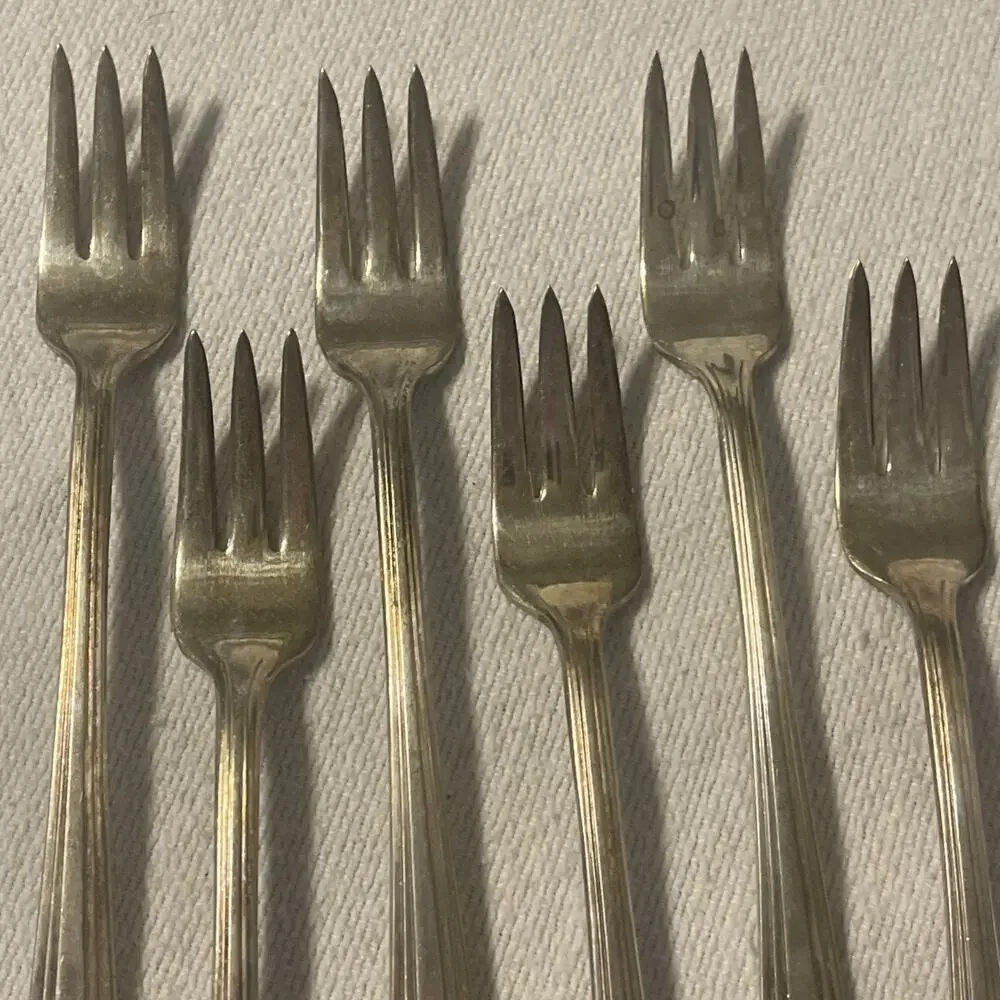 International Silver avon silverplate